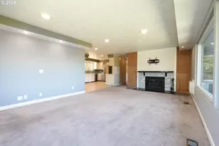 12640 NE Rose Pkwy, Portland, OR 97230 - Photo 7