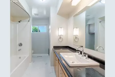 12640 NE Rose Pkwy, Portland, OR 97230 - Photo 35