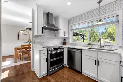 9047 SW Reiling St, Portland, OR 97224 - Photo 11