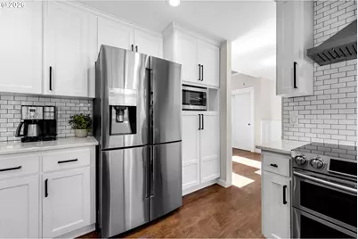 9047 SW Reiling St, Portland, OR 97224 - Photo 15