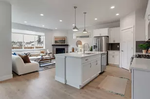 13857 SW 175th Ave, Tigard, OR 97140 - Photo 3