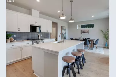 13857 SW 175th Ave, Tigard, OR 97140 - Photo 9