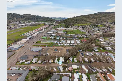 117 Northpark Ln, Roseburg, OR 97470 - Photo 27
