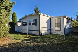 21016 SE Stark St, Gresham, OR 97030 - Photo 3