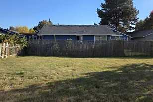 21016 SE Stark St, Gresham, OR 97030 - Photo 9