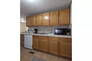 21016 SE Stark St, Gresham, OR 97030 - Photo 11