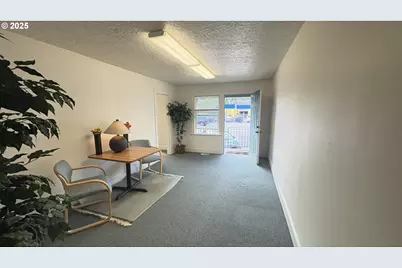 7515 NE Glisan St, Portland, OR 97213 - Photo 7