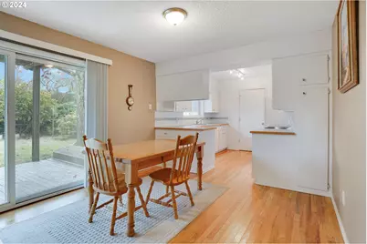 390 NW Conifer Blvd, Corvallis, OR 97330 - Photo 11