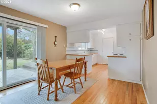 390 NW Conifer Blvd, Corvallis, OR 97330 - Photo 11