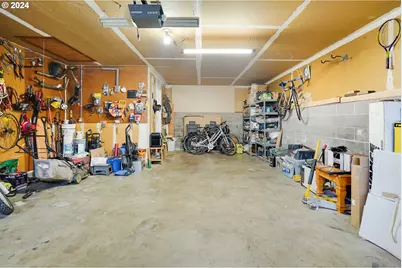 390 NW Conifer Blvd, Corvallis, OR 97330 - Photo 37