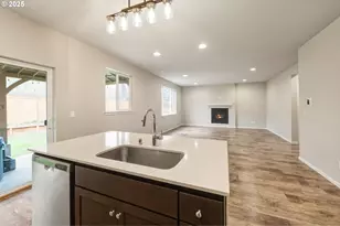 9448 N Alder St, Camas, WA 98607 - Photo 11