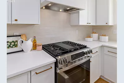 2271 SW Phyllis Pl, Gresham, OR 97080 - Photo 11