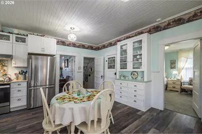 830 Division St SE, Bandon, OR 97411 - Photo 25