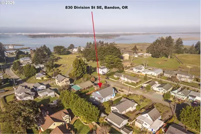 830 Division St SE, Bandon, OR 97411 - Photo 3