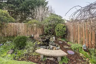 830 Division St SE, Bandon, OR 97411 - Photo 9