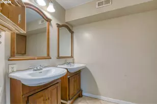 380 Thompson St, Heppner, OR 97836 - Photo 31