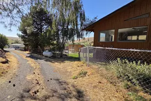 380 Thompson St, Heppner, OR 97836 - Photo 7