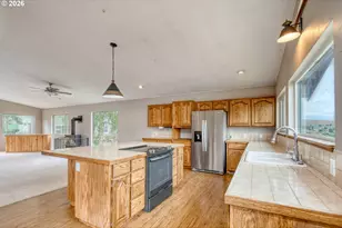 380 Thompson St, Heppner, OR 97836 - Photo 15