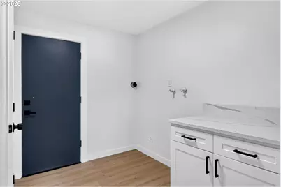 16006 NE Morris Ct, Portland, OR 97230 - Photo 35