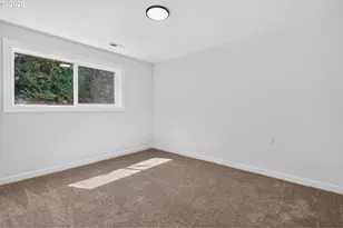 16006 NE Morris Ct, Portland, OR 97230 - Photo 31