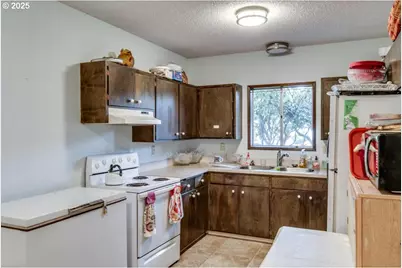 2150 Laura St #83, Springfield, OR 97477 - Photo 37
