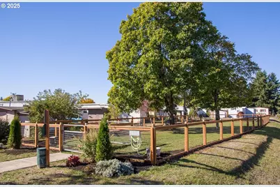 2150 Laura St #83, Springfield, OR 97477 - Photo 35