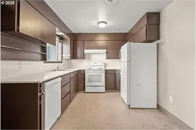 5103 NE 42nd Ave, Portland, OR 97218 - Photo 9