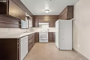 5103 NE 42nd Ave, Portland, OR 97218 - Photo 9