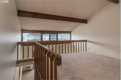26 NW Mountain View Dr, Roseburg, OR 97471 - Photo 11