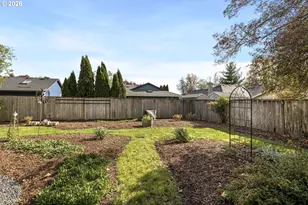 200 E Foothills Dr, Newberg, OR 97132 - Photo 43