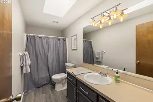 200 E Foothills Dr, Newberg, OR 97132 - Photo 27