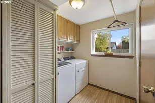 200 E Foothills Dr, Newberg, OR 97132 - Photo 33