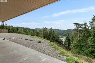 63404 Nathan Dr, Coos Bay, OR 97420 - Photo 43