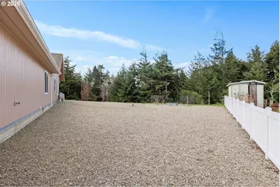 63404 Nathan Dr, Coos Bay, OR 97420 - Photo 41