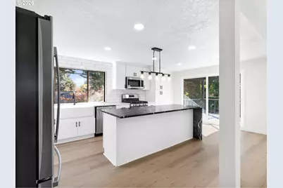 16 Othello St, Lake Oswego, OR 97035 - Photo 5