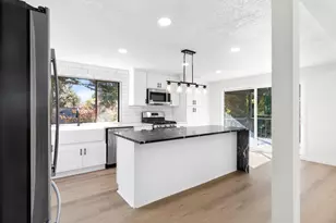 16 Othello St, Lake Oswego, OR 97035 - Photo 5