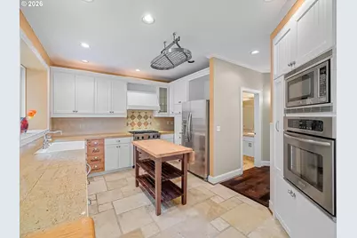 16419 Lexington Ct, Lake Oswego, OR 97034 - Photo 13