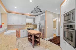 16419 Lexington Ct, Lake Oswego, OR 97034 - Photo 13