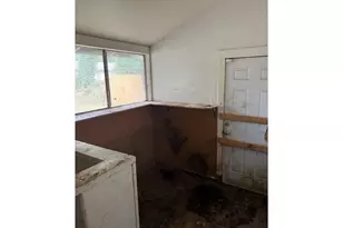 14062 SE Foster Rd, Portland, OR 97236 - Photo 13