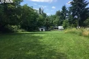 14062 SE Foster Rd, Portland, OR 97236 - Photo 1