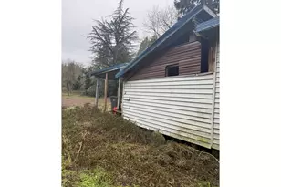 14062 SE Foster Rd, Portland, OR 97236 - Photo 17