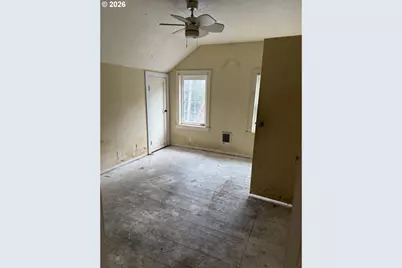 14062 SE Foster Rd, Portland, OR 97236 - Photo 3