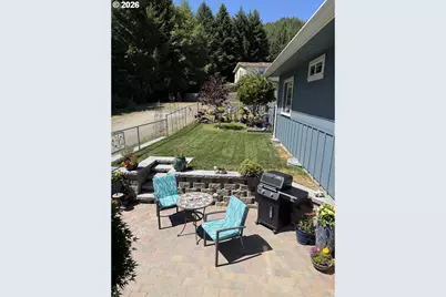 250 Foxglove Way, Reedsport, OR 97467 - Photo 9