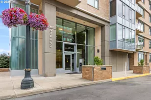 1920 S River Dr, Portland, OR 97201 - Photo 31