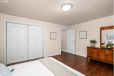 243 Dartmoor Dr, Eugene, OR 97401 - Photo 15