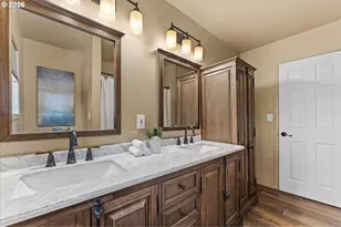 10100 SE Walnut Dr, Happy Valley, OR 97086 - Photo 17