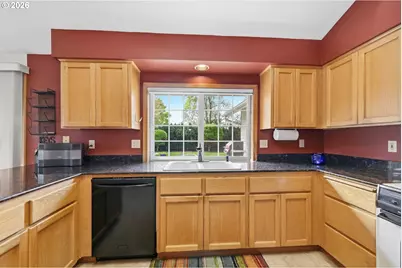 2277 Bonnie Ln, Springfield, OR 97477 - Photo 15