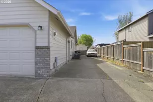 2277 Bonnie Ln, Springfield, OR 97477 - Photo 39