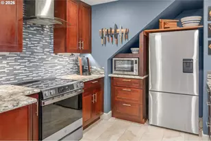 2051 Madison St, Eugene, OR 97405 - Photo 11