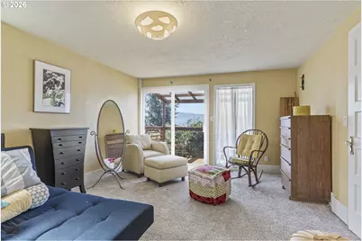 380 Columbia St, Cathlamet, WA 98612 - Photo 11